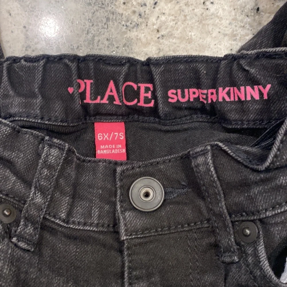 Childrens Place girls skinny jeans in black
